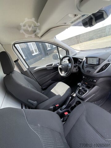 Lieferwagen Ford Transit Courier 1.5 TDCI 100KM
