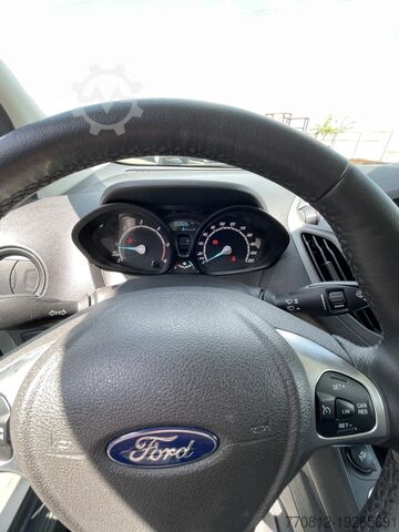 Lieferwagen Ford Transit Courier 1.5 TDCI 100KM