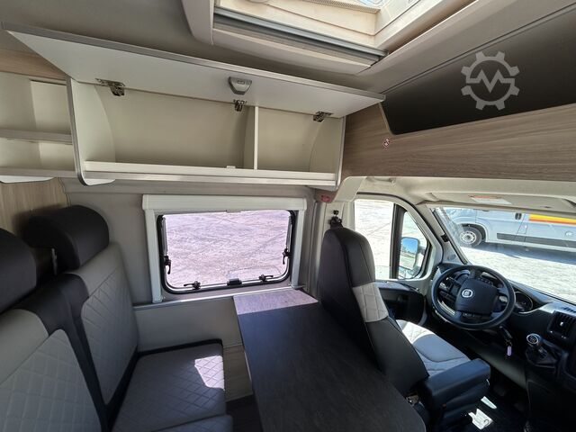 Kastenwagen Wohnmobil / Campervan Fiat Ducato Weinsberg Carabus 600 K | 2023 | EURO 6 | Venditore Professionale