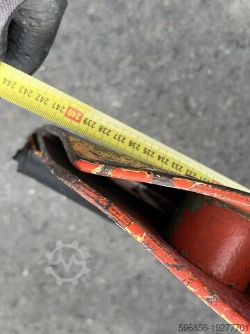 Mechanischer Greifer für Betonsteine Chwytak mechaniczny do bloczków betonowy