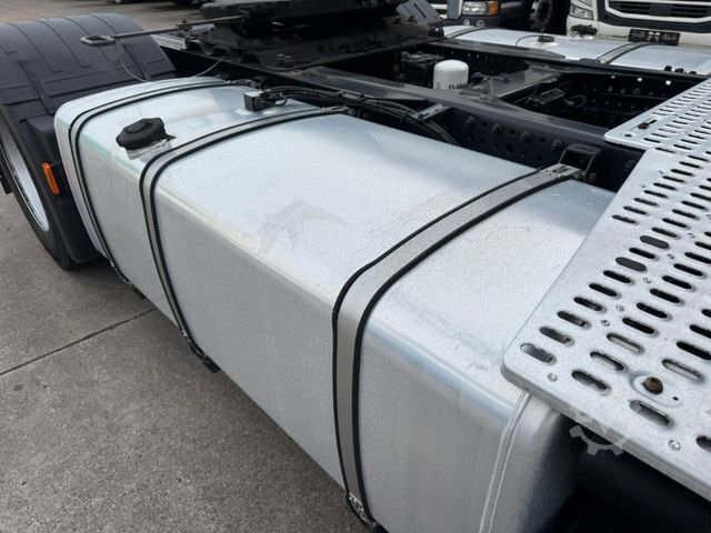 Standard SZM IVECO STRALIS 480 * HI-WAY * RETARDER * 2 X TANK *