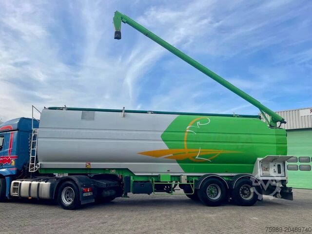 Silo Leveques TSCI, AUGER, HATZ diesel? 7 COMPARTMENTS. Grea...