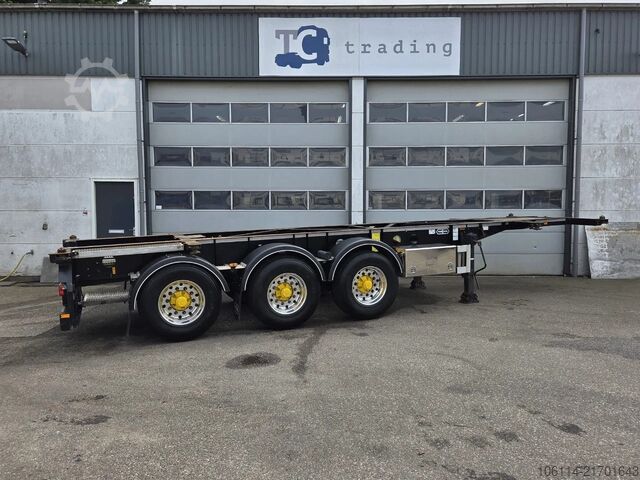 Container transportation Van Hool 3-ASSIGE OPLEGGER A3C002 20/30 FT ADR trailer.