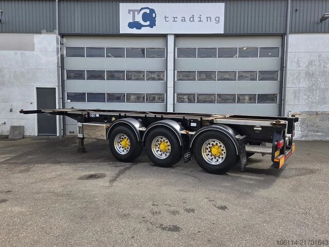 Container transportation Van Hool 3-ASSIGE OPLEGGER A3C002 20/30 FT ADR trailer.