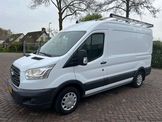 Lieferwagen Doppelkabine Ford Transit FCD
