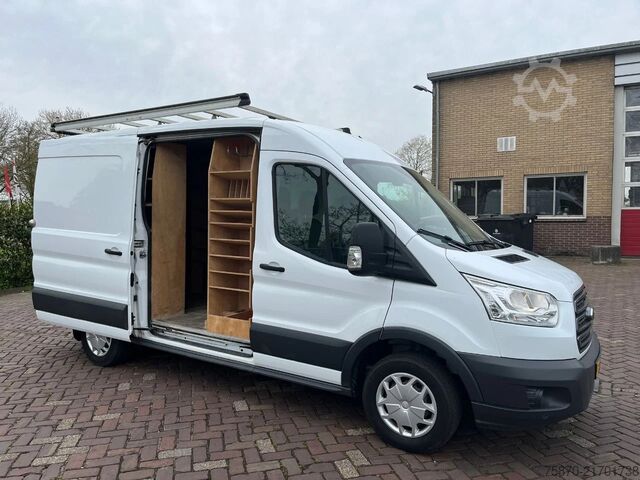 Lieferwagen Doppelkabine Ford Transit FCD