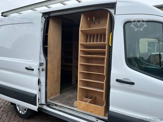 Lieferwagen Doppelkabine Ford Transit FCD