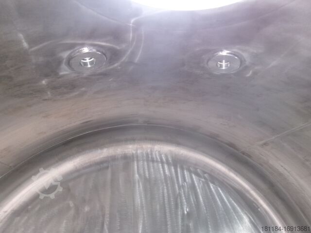 Tankcontainer Welfit Oddy 31.000 Liter V4A 2 x Domdeckel Laufsteg