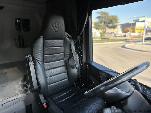 Standard road tractor SCANIA SCANIA S 580 FULL PNEUMATIC