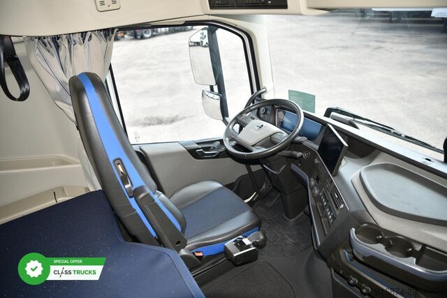 Standard tractor unit VOLVO FH 500 XL Retarder i-ParkCool ACC