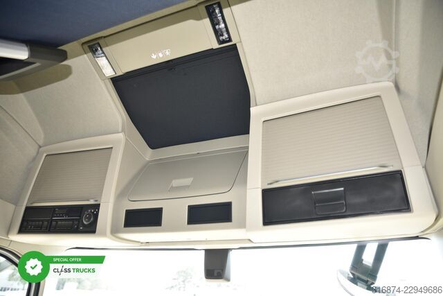 Standard tractor unit VOLVO FH 500 XL Retarder i-ParkCool ACC