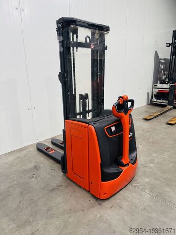Hochhubwagen Linde L 14 Triplex