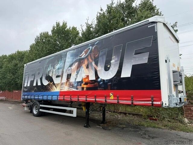 Tarpaulin Fruehauf City Curtainsider steering axle