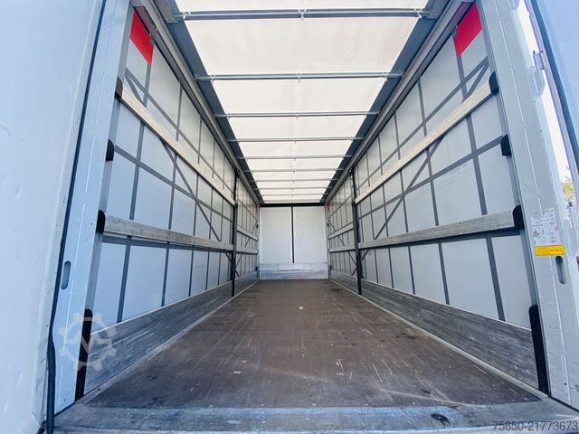 Open trailer with tarp Möslein TPW 105 D Schwebheim  Tandemplanenanhänger