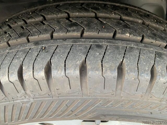 High top van Ford Custom 300 Dop. Cab. 6 posti L1 H1 - Euro 6