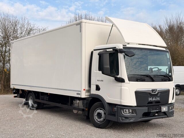 Box truck MAN TGL 12.250 BL 4X2 Koffer+LBW*AHK*KLIMA*K