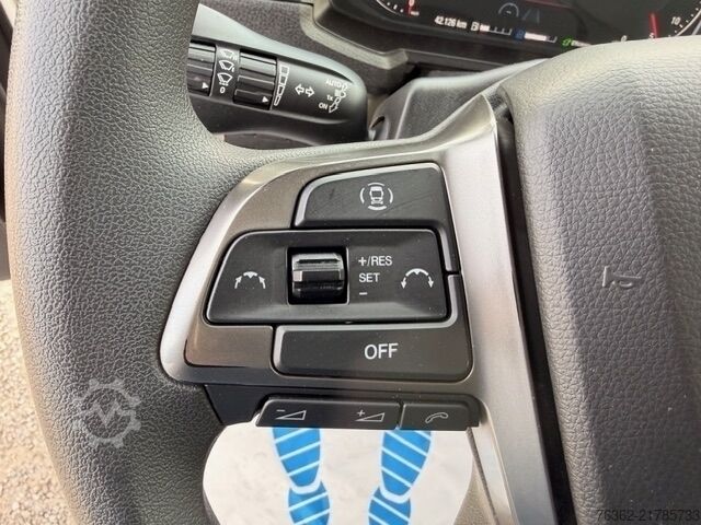 Box truck MAN TGL 12.250 BL 4X2 Koffer+LBW*AHK*KLIMA*K