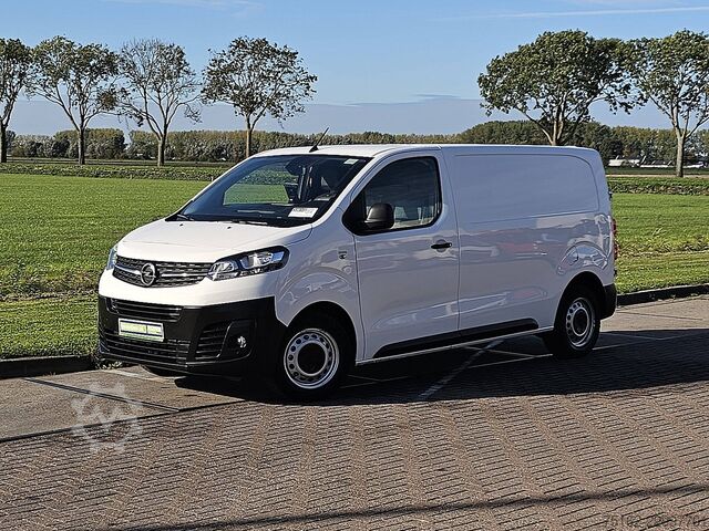 OPEL VIVARO 1.5 l2 nap euro6 3-zits! OPEL VIVARO 1.5 L2 NAP Euro6 3-Zits!