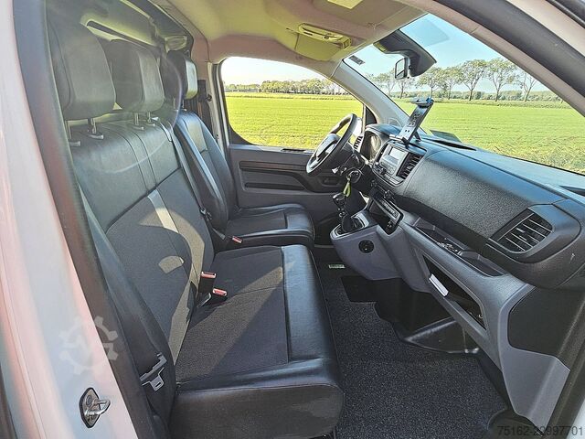 OPEL VIVARO 1.5 l2 nap euro6 3-zits! OPEL VIVARO 1.5 L2 NAP Euro6 3-Zits!