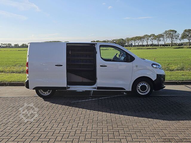 OPEL VIVARO 1.5 l2 nap euro6 3-zits! OPEL VIVARO 1.5 L2 NAP Euro6 3-Zits!