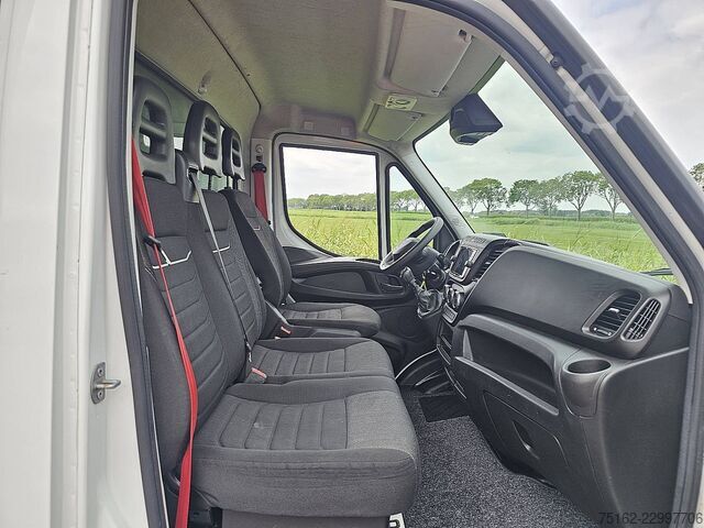 IVECO DAILY 35C16 bakwagen laadklep! IVECO DAILY 35C16 Bakwagen Laadklep!