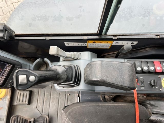 Mini excavator XCMG XE27E / Löffelpaket / HS03 / nur 727h! /2022