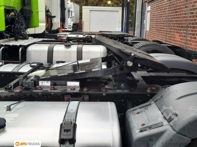 Volume tractor unit MAN 18.510 TGX GX Hubsattel Retarder Standklima