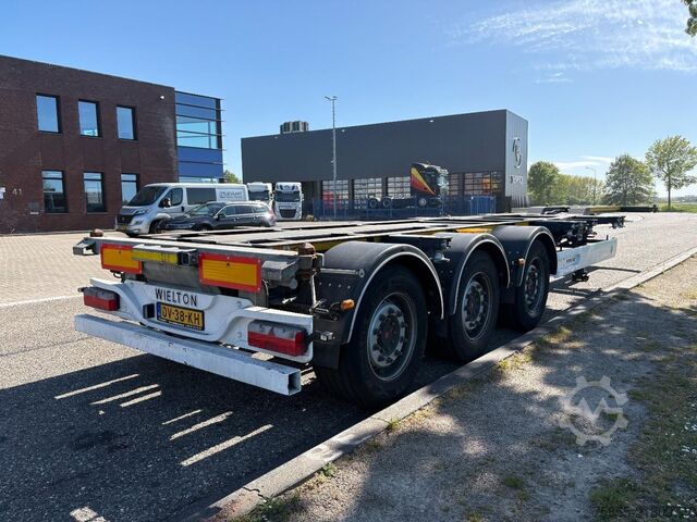 Container transport Wielton NS3P  Multichassis / SAF Axles / Extendable / D...