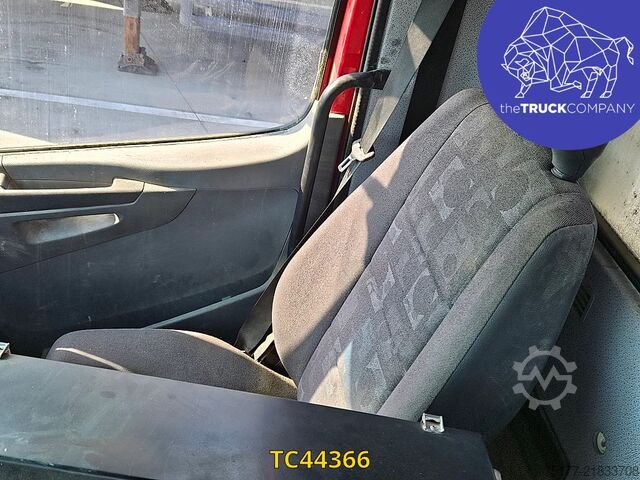 Road sweeper Mercedes-Benz Axor 1828