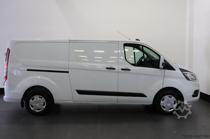 Delivery van Ford Transit Custom 2.0 TDCI 130PK L2 EURO 6 - Airco...