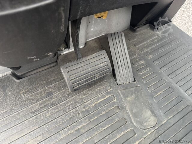 Still RX 70-18 Triplex 470 Freelift / Sideshift / 4th Function LPG 2009 STILL RX 70-18 Triplo 470 Freelift / Sideshift / 4e Functie LPG 2009