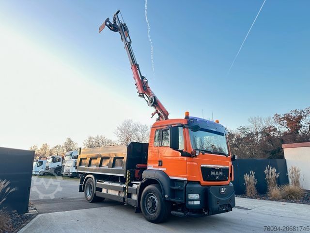 Tipper truck MAN TGS 18.320 4x4 Kipper KRAN 21m FUNK Winterdienst
