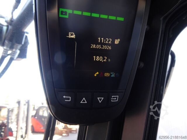 Electric 4-wheel forklift Linde E45HL/600