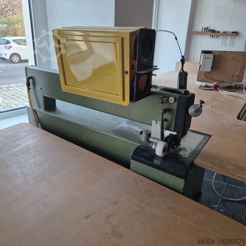 Furnierzusammensetzmaschine Kuper FW900