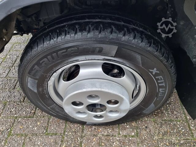 Aerial platform FUSO Canter 35S13/ Ladderlift 26m/ Leiterlift / Umzu...