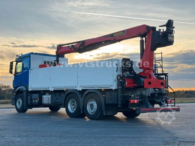 LKW mit Pritsche & Plane MERCEDES-BENZ Actros 2545 MP5 6x2 Palfinger 23.001 Tec3
