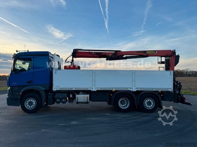 LKW mit Pritsche & Plane MERCEDES-BENZ Actros 2545 MP5 6x2 Palfinger 23.001 Tec3