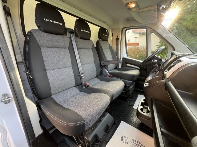 Transporter mit Koffer FIAT DUCATO XXXL KOFFER MIT LBW TEMPOMAT KAMERA LED