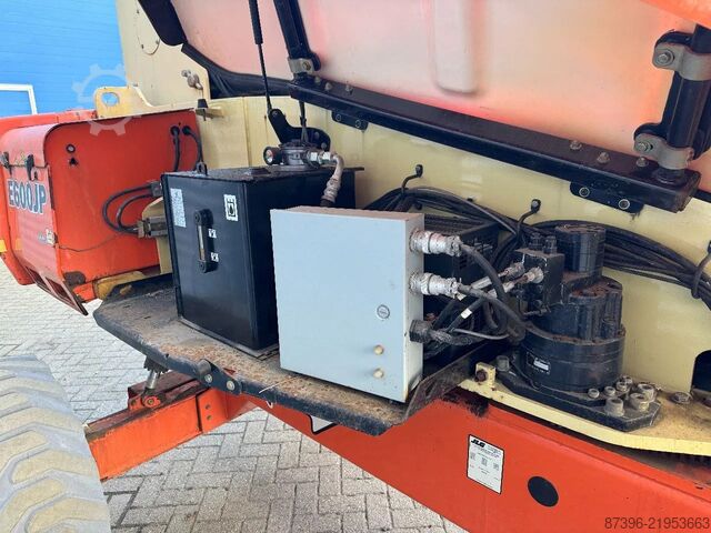 Telescopic boom lift JLG E600JP Hoogwerker Telescoophoogwerker