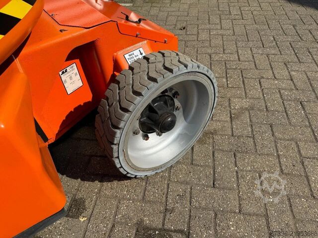 Articulated boom lift JLG E400AJPN Hoogwerker Knikarmhoogwerker