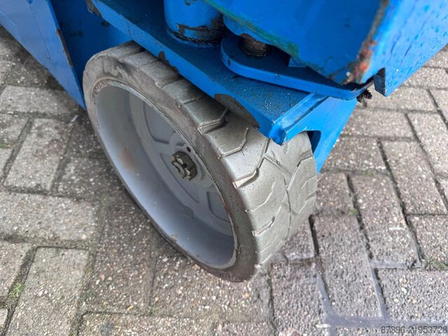 Scissor lift Genie GS3246 Hoogwerker Schaarhoogwerker