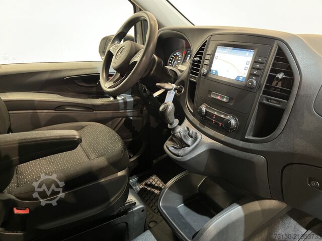 Panel van Mercedes-Benz Vito 114 CDI Lang L2 / Servicebus / Sortimo Inr...