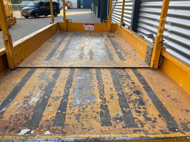 Scissor lift Haulotte Compact 8W Hoogwerker Schaarhoogwerker