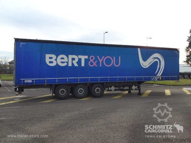 Auflieger mit Pritsche & Plane Schmitz Cargobull Semitrailer Curtainsider Standard
