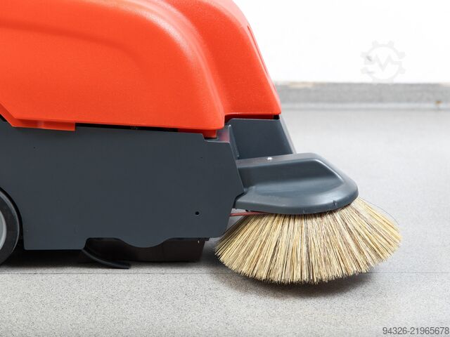 Hako Sweepmaster B650 NEW SWEEPER Hako Sweepmaster B650 - FACTORY NEW!