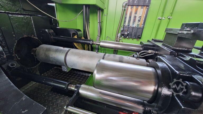 Two compenent injection moulding machine ENGEL VICTORY 330H-80V-90 combi