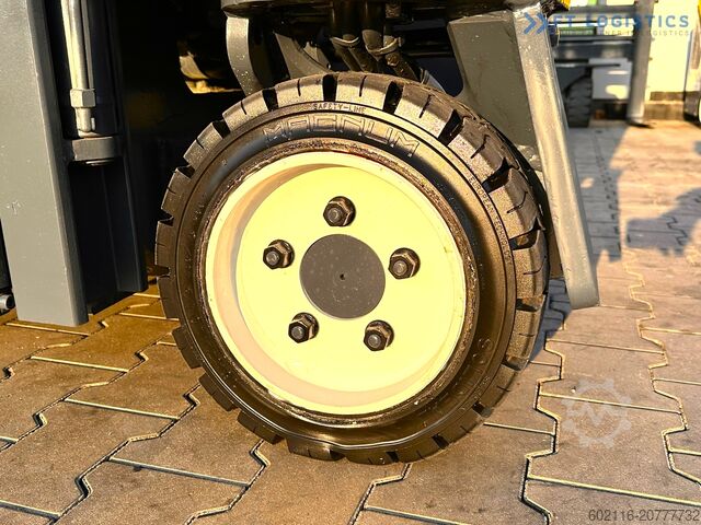 4-Wege-Gabelstapler Combilift C3000CB / LPG / TRIPLEX - 4900MM / LPG