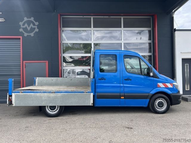 Pick-up van MERCEDES-BENZ Sprinter 314 CDI DOKA 7-Sitzer AHK Euro6 1-Hand