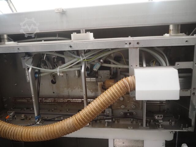 Portioning machine with Busch vacuum pump MAJA FP 100