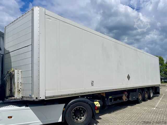 Koffer Schmitz Cargobull SAF AXLES, DISC BRAKES